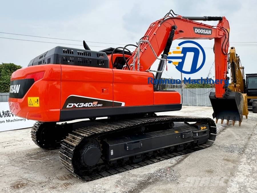 Doosan DX 340 حفارات زحافة