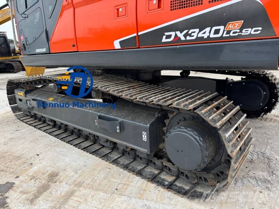 Doosan DX 340 حفارات زحافة