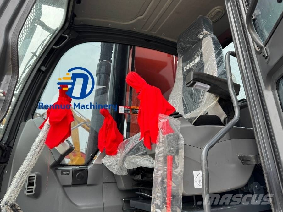 Doosan DX 340 حفارات زحافة