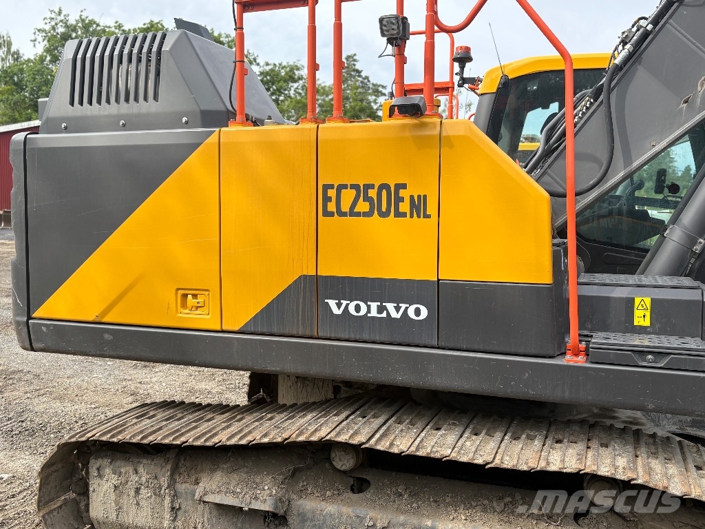 Volvo EC250ENL Bandgrävare