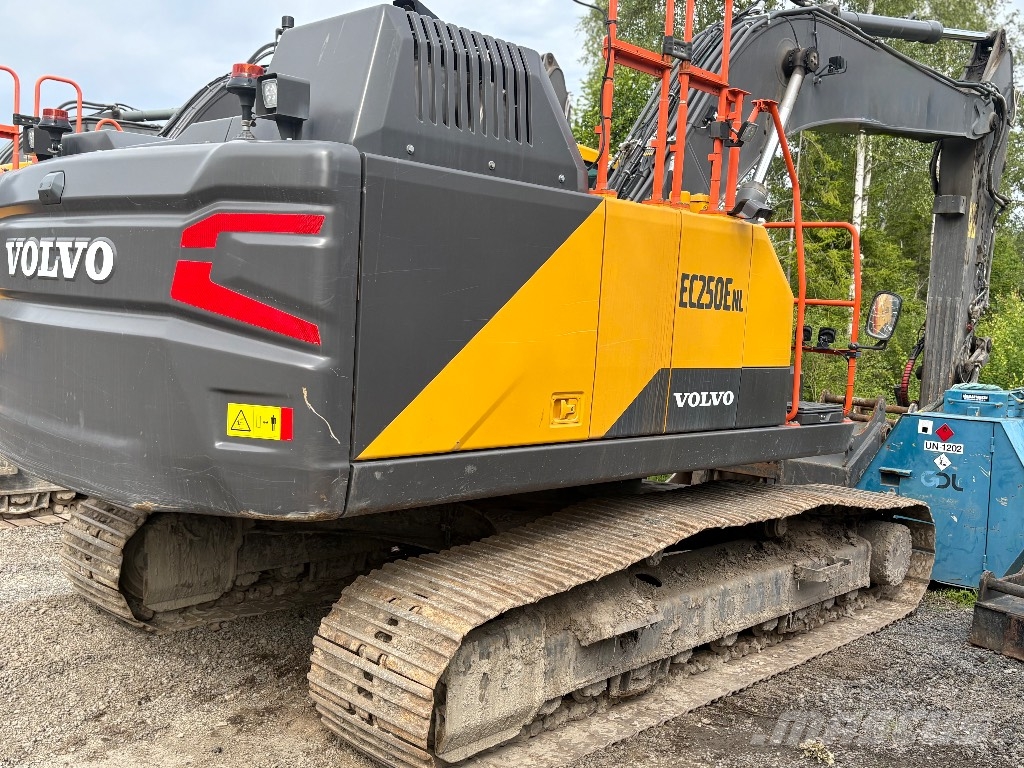 Volvo EC250ENL Bandgrävare