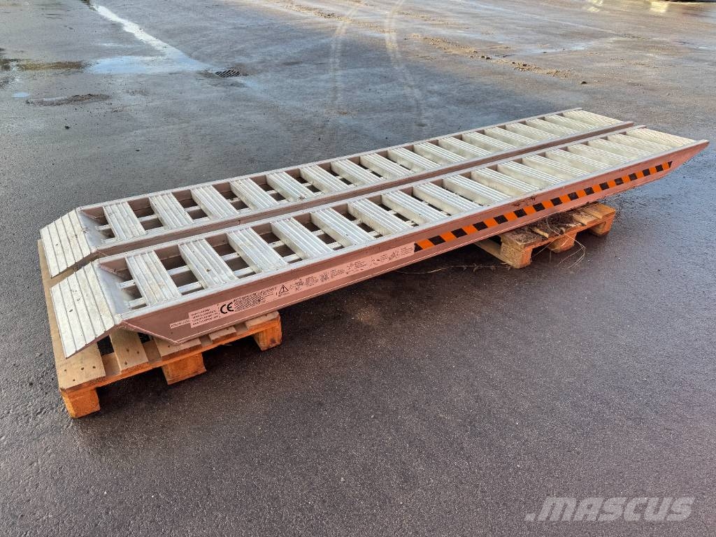 SE Equipment 8000kg lastramper Gradbeništvo - drugo