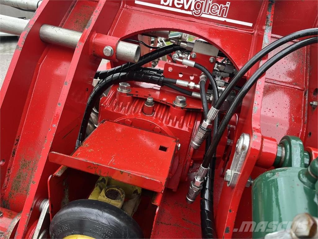 Breviglieri 6m Kreiselegge Makfold 300 mit NEUEN Grapa si pluguri rotative