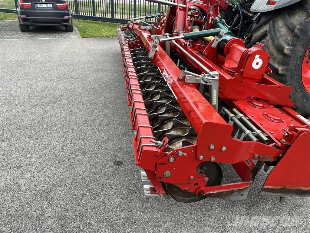 Breviglieri 6m Kreiselegge Makfold 300 mit NEUEN Grapa si pluguri rotative