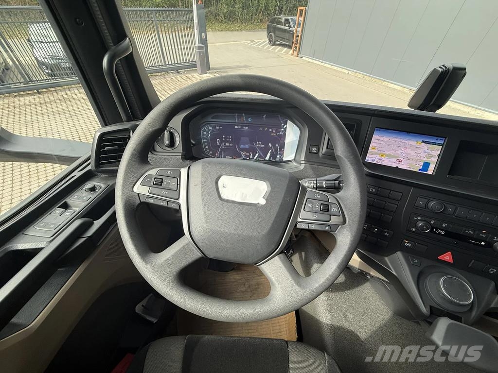 MAN TGS 35.520 TGS 35.520 8X2 Hiab EFFER 955-8s +Jib 6 Rabljeni žerjavi za vsak teren