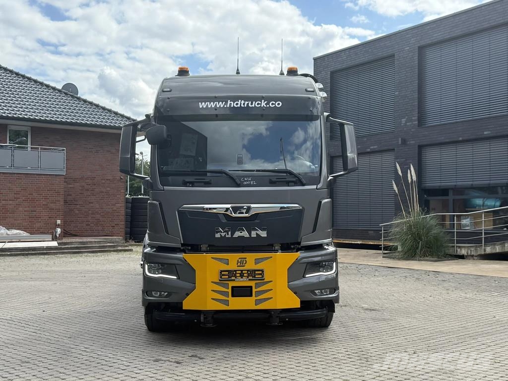 MAN TGS 35.520 TGS 35.520 8X2 Hiab EFFER 955-8s +Jib 6 All-Terrain-Krane