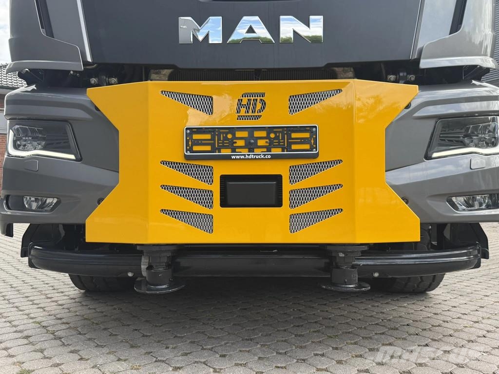 MAN TGS 35.520 TGS 35.520 8X2 Hiab EFFER 955-8s +Jib 6 All-Terrain-Krane
