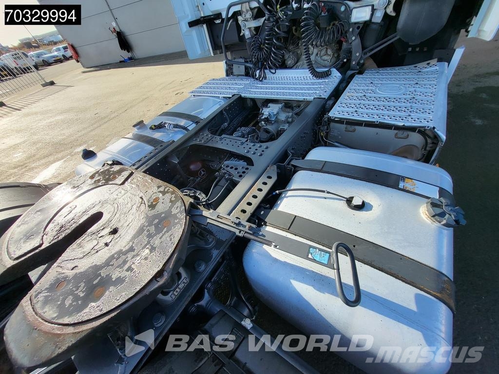 Mercedes-Benz Actros 1848 Actros 4X2 GigaSpace Mega 2xTanks Stan Tahače