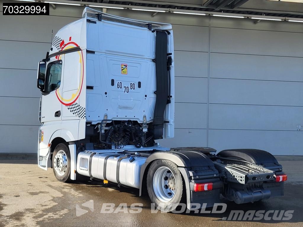 Mercedes-Benz Actros 1848 Actros 4X2 GigaSpace Mega 2xTanks Stan Tahače
