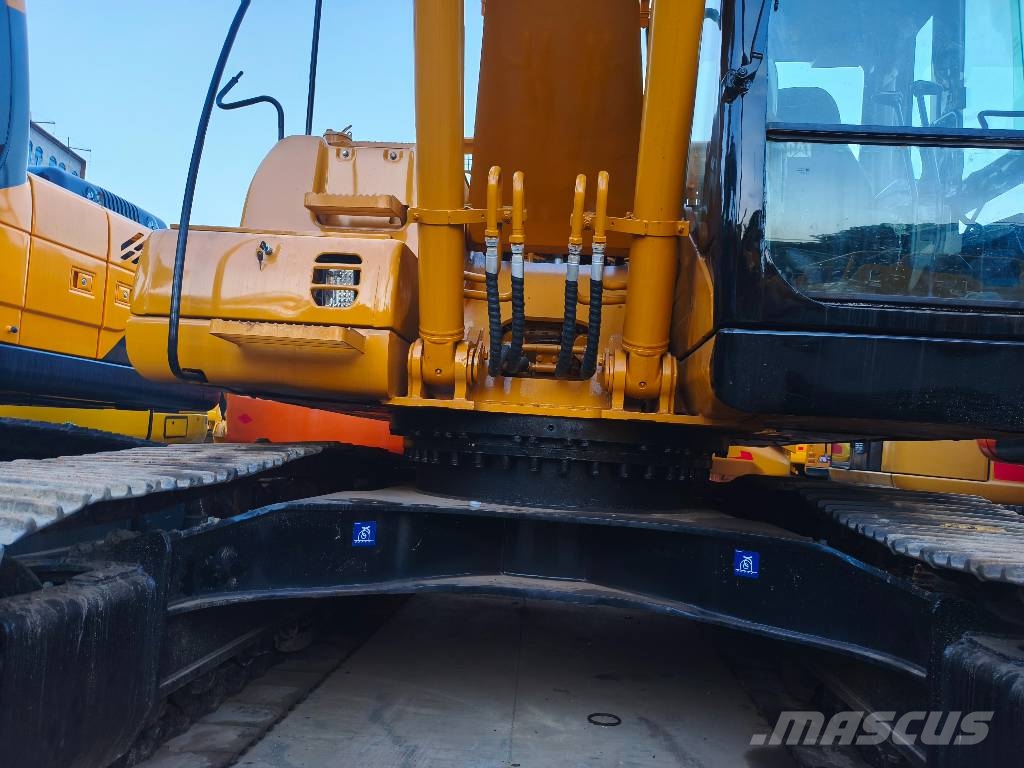 CAT 320CL Гусеничні екскаватори
