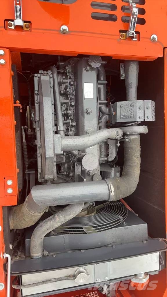 Doosan DX 140 LC Raupenbagger