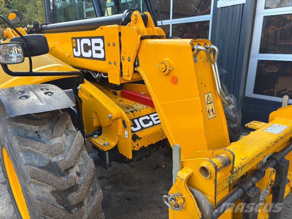 JCB 535-95 Teleskopiskie manipulatori
