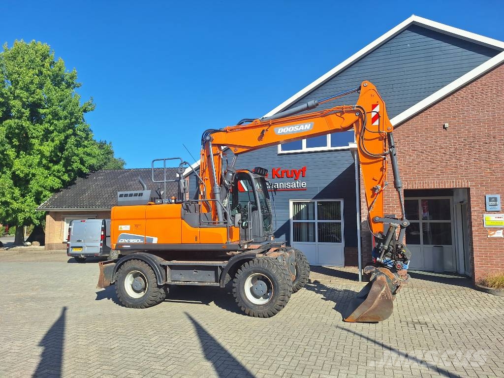 Doosan DX160W-5 Колісні екскаватори