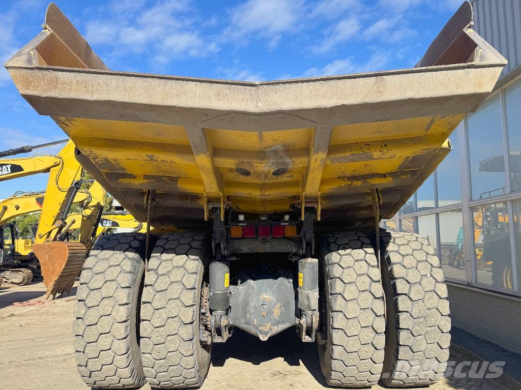 Komatsu HD 605-7E0 Karjääriveokid