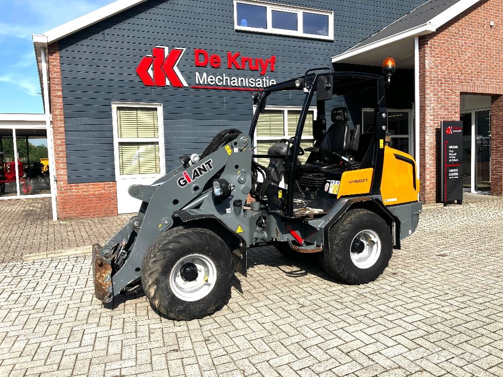 GiANT V4502 T Multifunktionslader