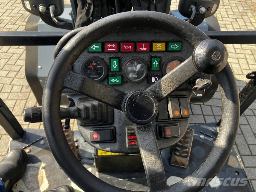 GiANT V4502 T Multifunktionslader