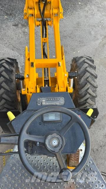 JCB 1 T Vyklápěcí dempry