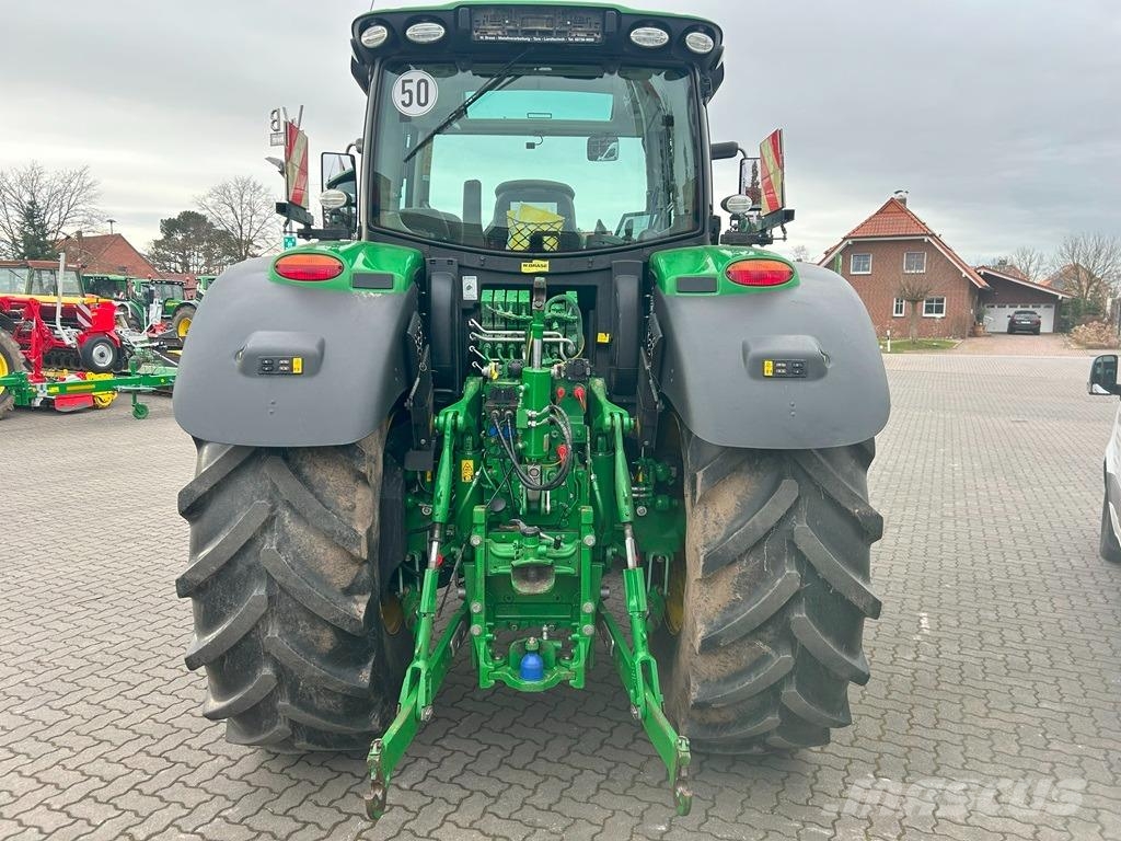 John Deere 6215R Tratores Agrícolas usados