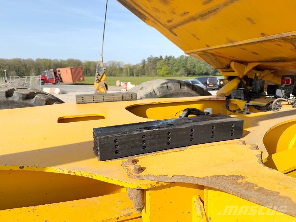 Volvo A60H - Top Condition / Body Heating / Camera Kĺbové nákladné autá