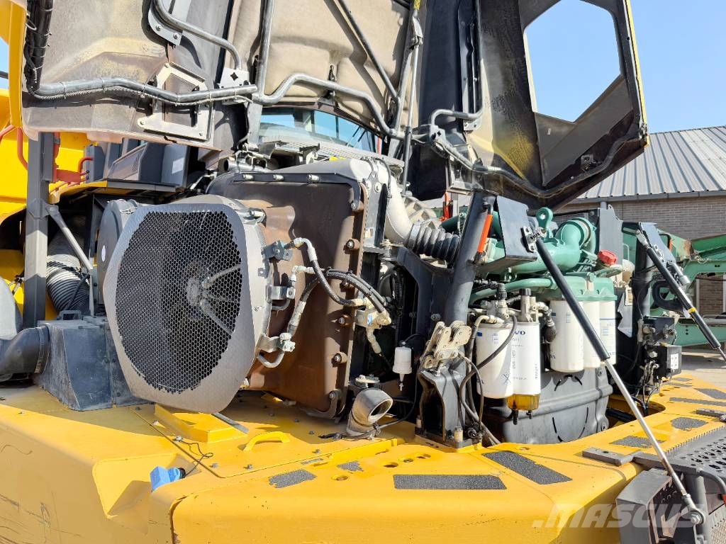 Volvo A60H - Top Condition / Body Heating / Camera Kĺbové nákladné autá