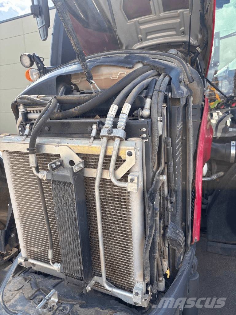 Valtra N 155 Traktorit