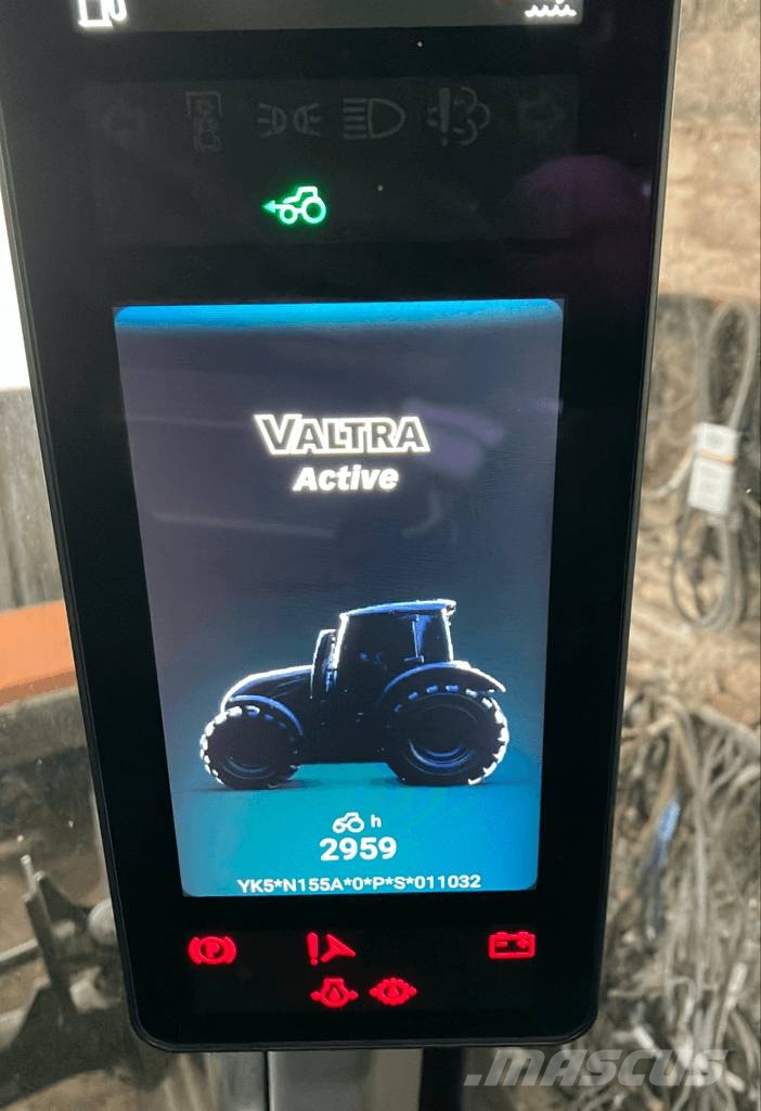 Valtra N 155 Traktorit