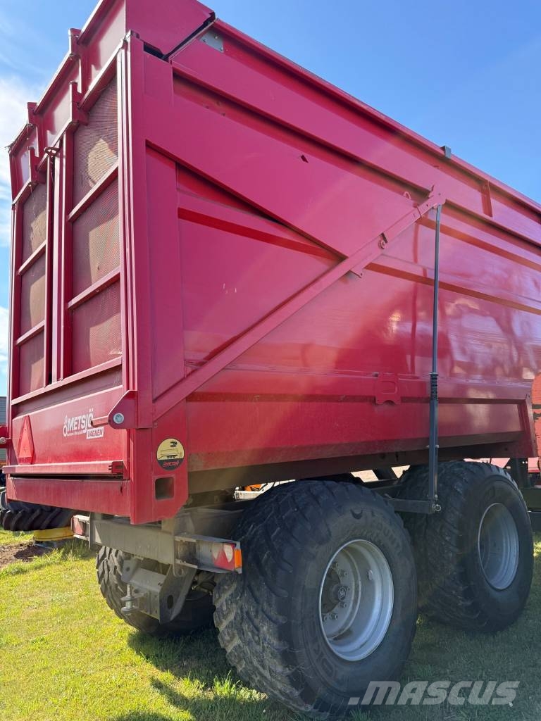 Metsjö Meta Q60 Kongskilde ES1060 مقطورات ذاتية التحميل