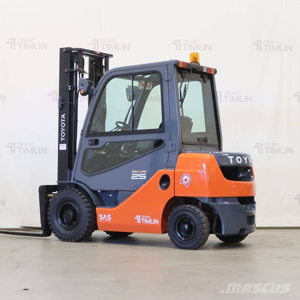 Toyota 02-8FDF25 شاحنات الديزل