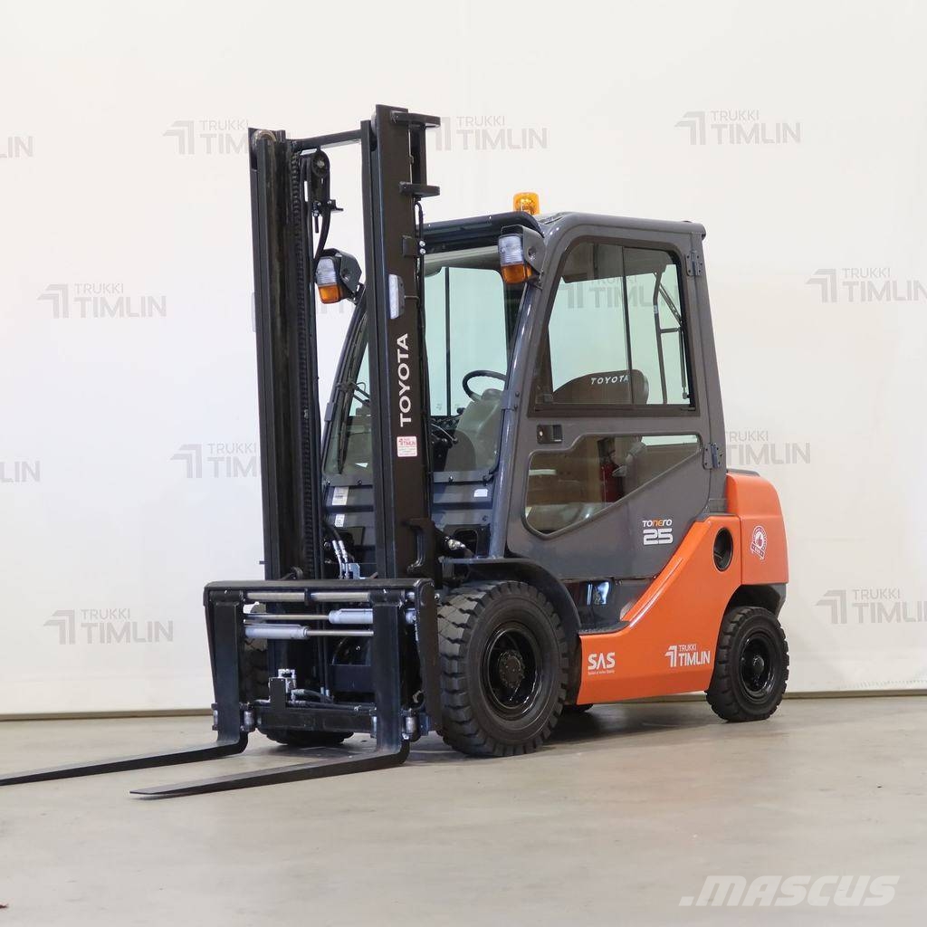 Toyota 02-8FDF25 شاحنات الديزل