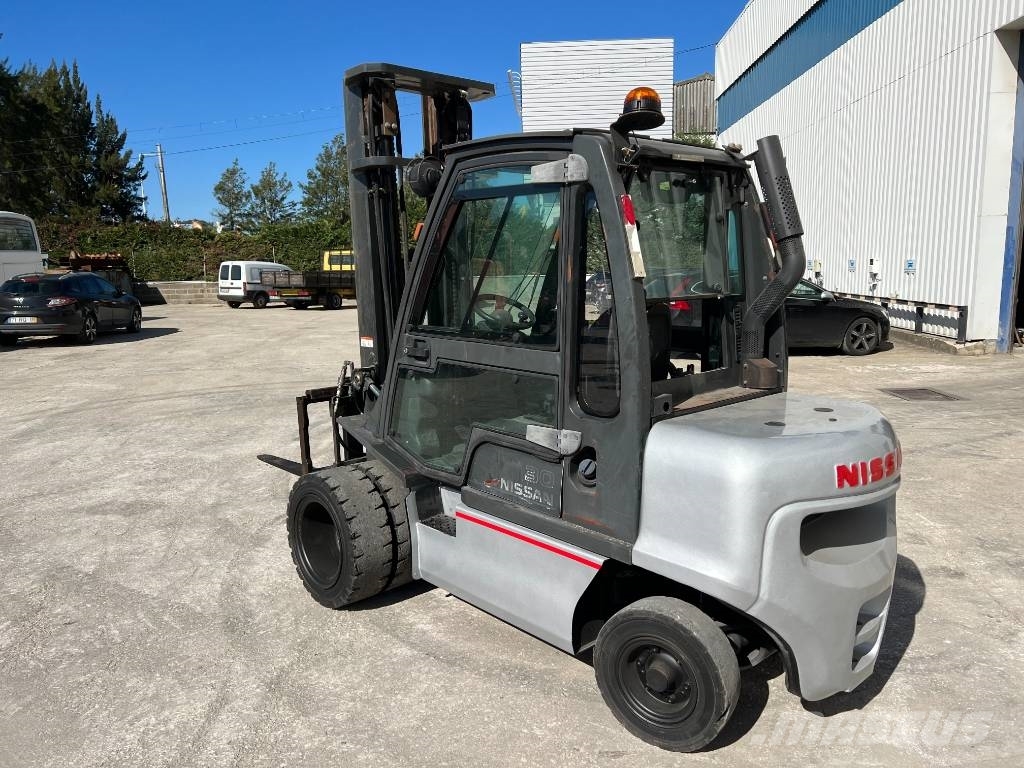 Nissan DX 30 Dizelski viličarji
