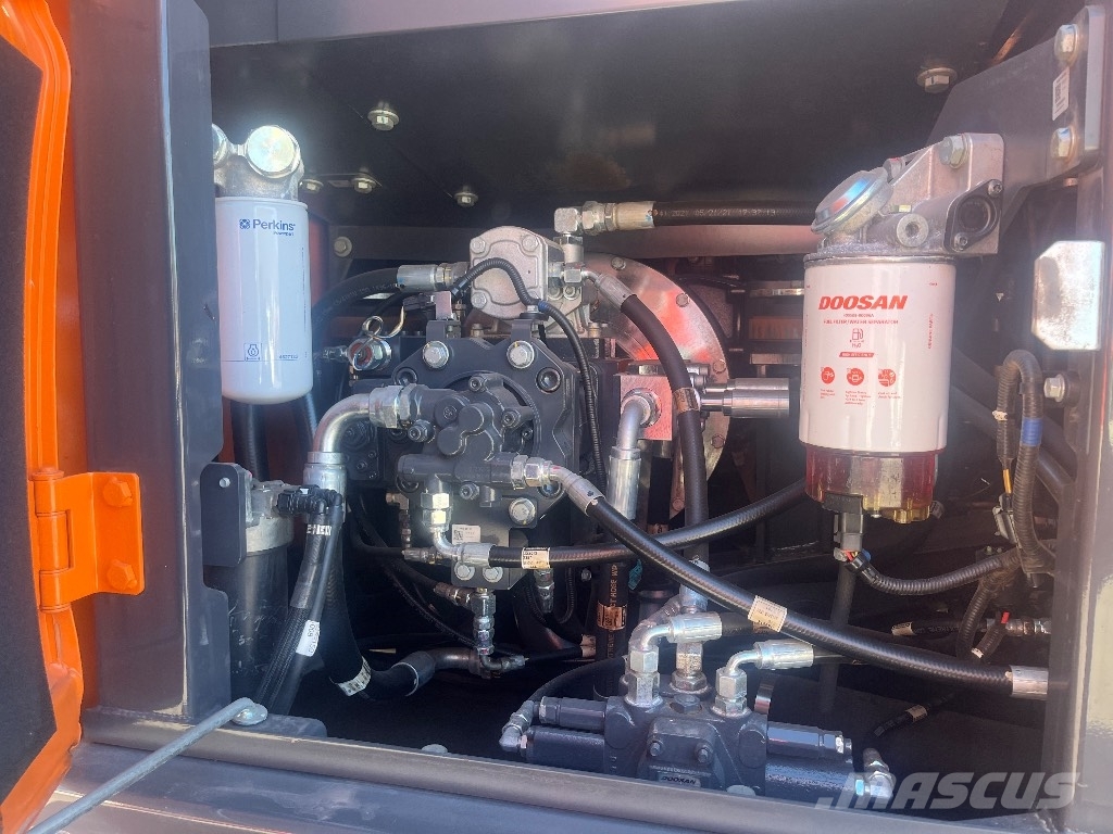 Doosan DX 160 LCH / Metsämalli, Rasvari, Uudet ketjut! Excavadoras sobre orugas