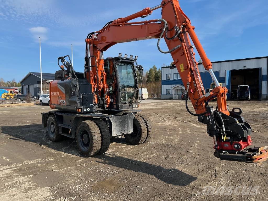 Hitachi ZX 135 W-7 Ratasekskavaatorid