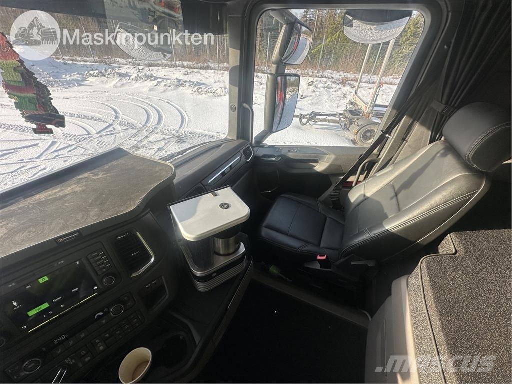 Scania R770B8X4*4NB Camiones volquete para virutas de madera