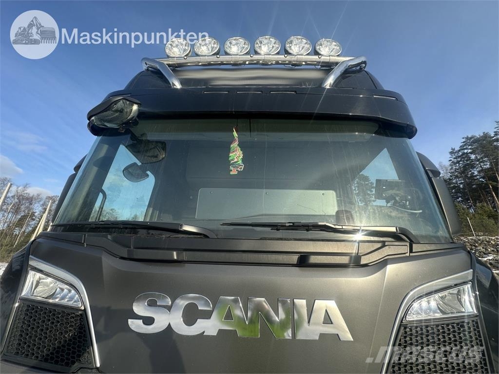 Scania R770B8X4*4NB Camiones volquete para virutas de madera