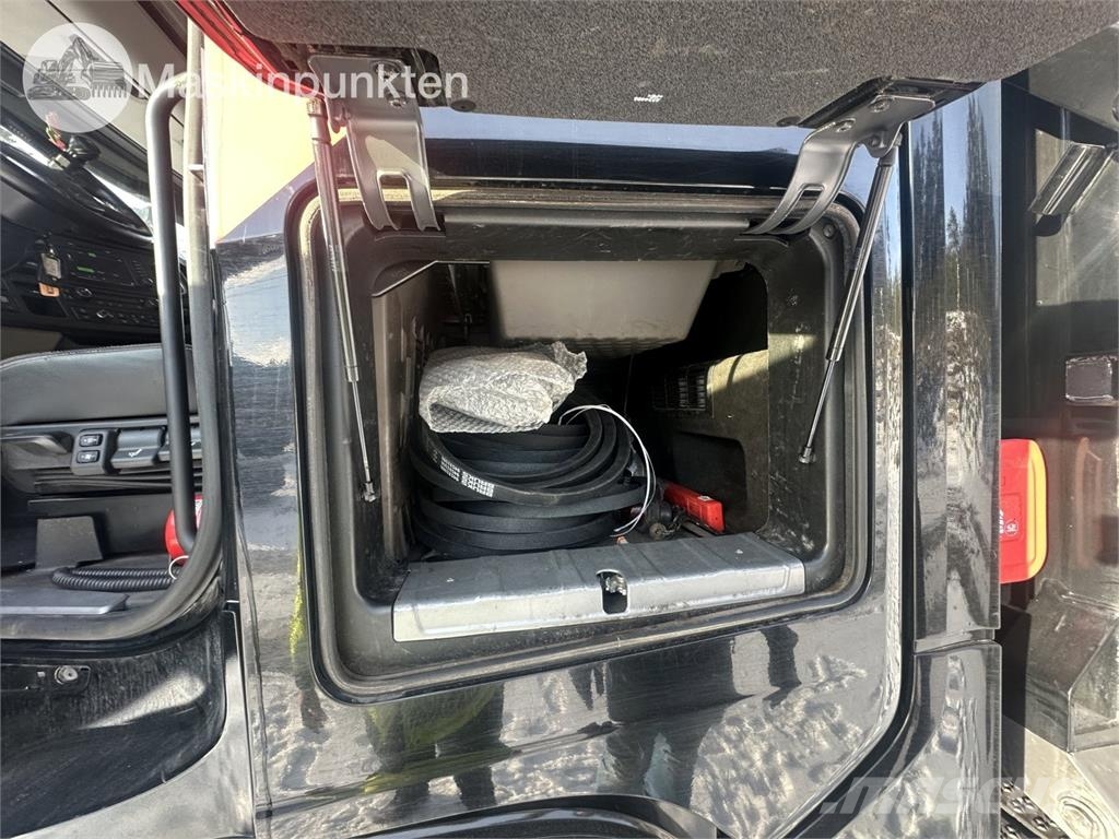 Scania R770B8X4*4NB Camiones volquete para virutas de madera