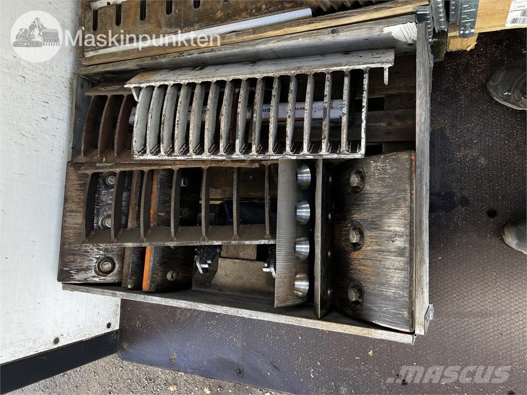 Scania R770B8X4*4NB Camiones volquete para virutas de madera