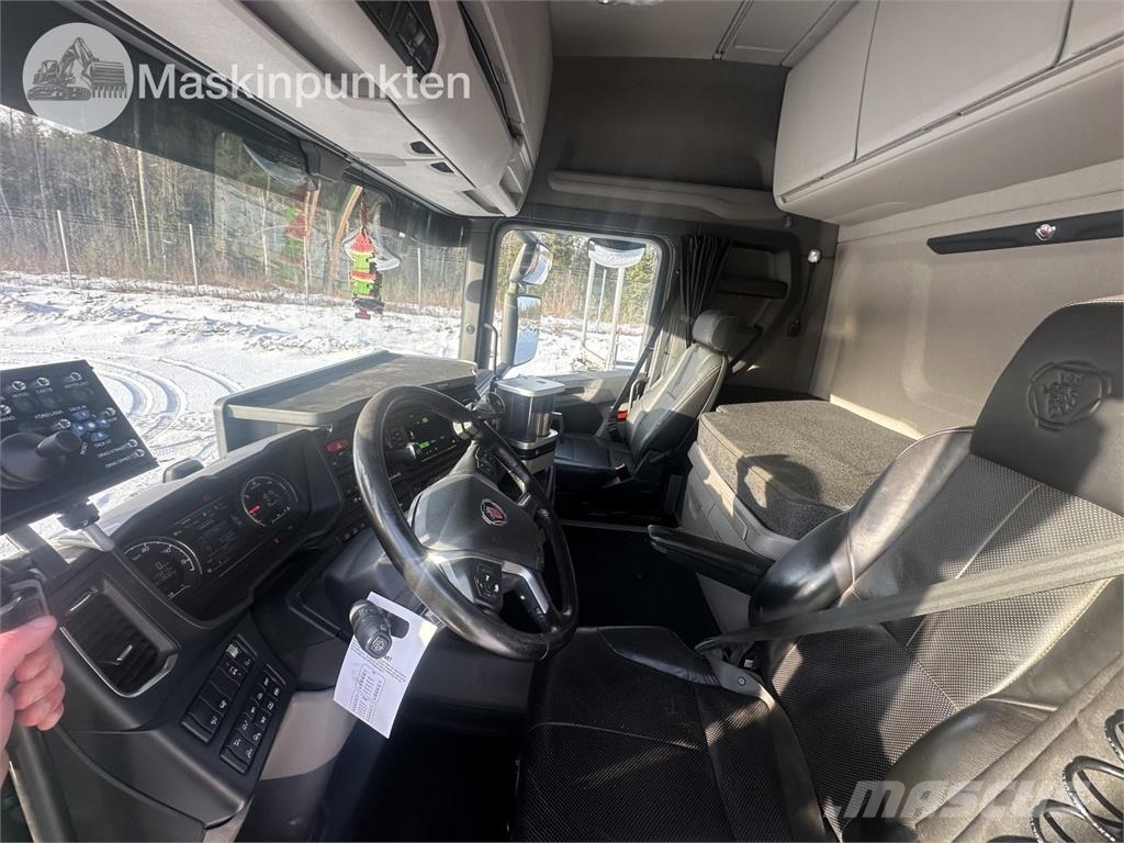 Scania R770B8X4*4NB Camiones volquete para virutas de madera