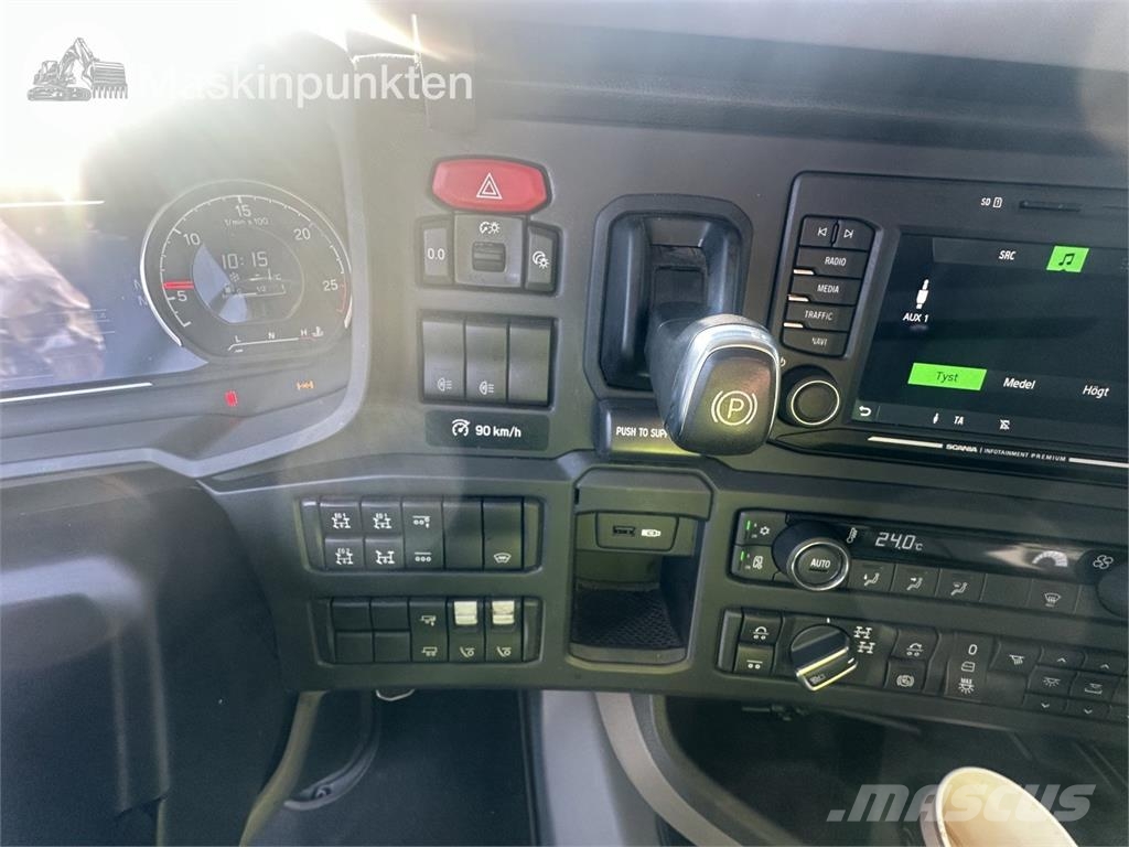 Scania R770B8X4*4NB Camiones volquete para virutas de madera