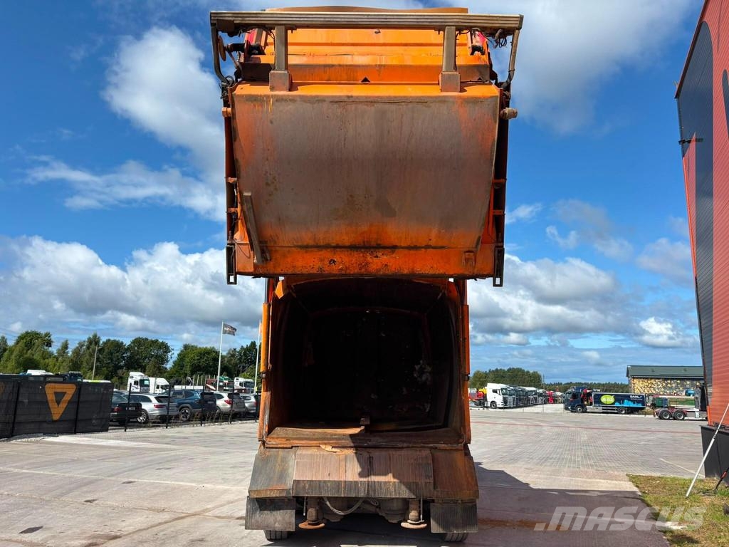 Scania P 280 6x2*4 HIAB 211E-3 / boom 9,7 m / 1920 kg - G Camiones de basura