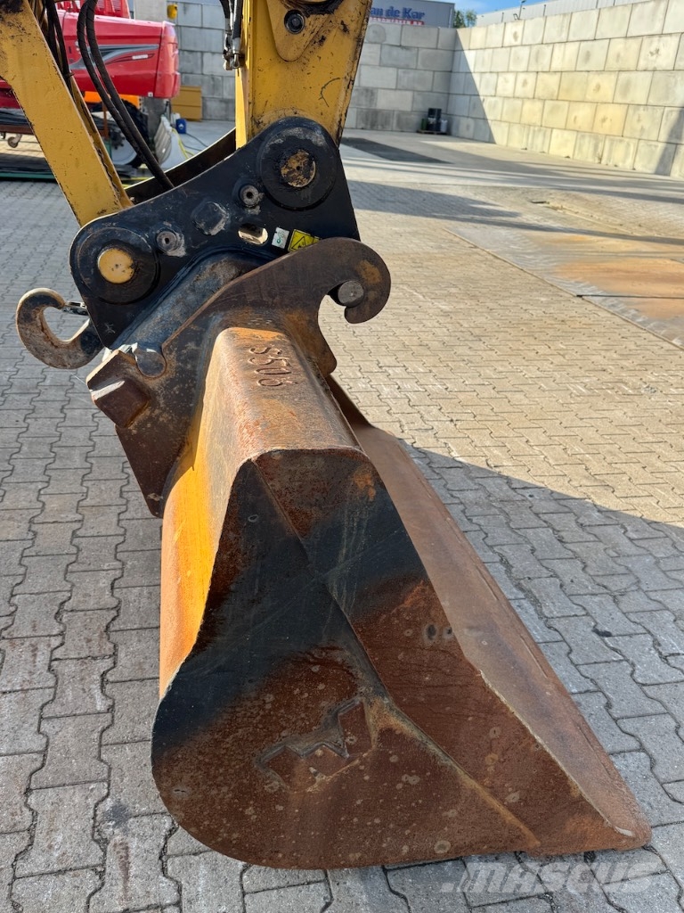 CAT 320 Rupsgraafmachines