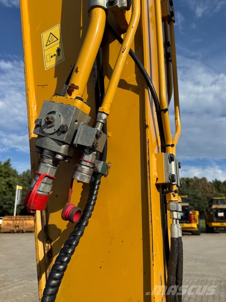 CAT 320 Rupsgraafmachines