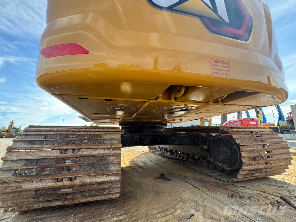 CAT 320 Rupsgraafmachines