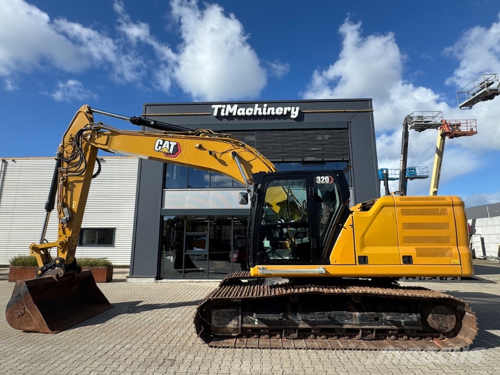 CAT 320 حفارات زحافة