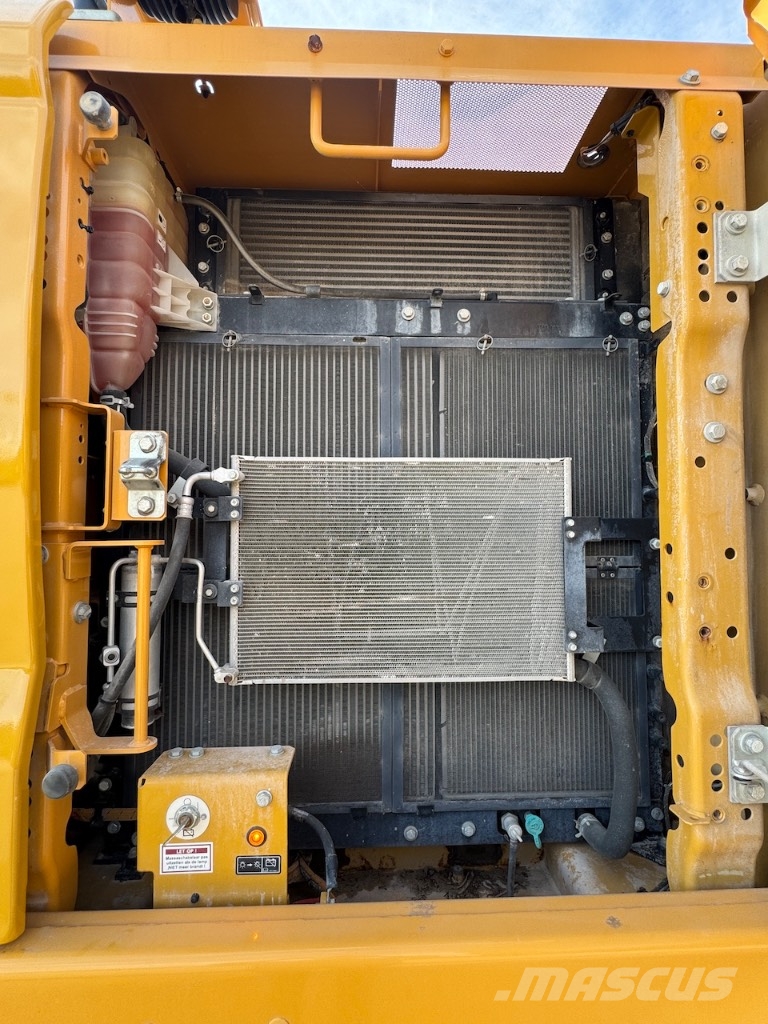 CAT 320 Rupsgraafmachines