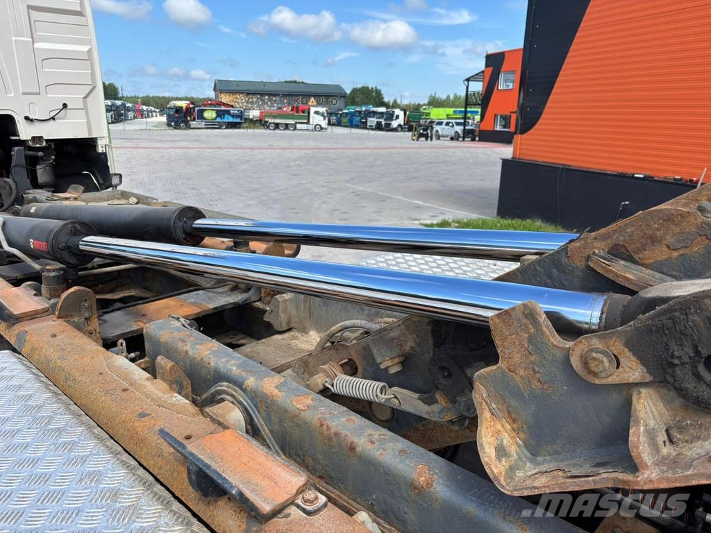 Volvo FH 540 6x2*4 HIAB XR 21 ton / L=5650 mm / RETARDER Camiones polibrazo
