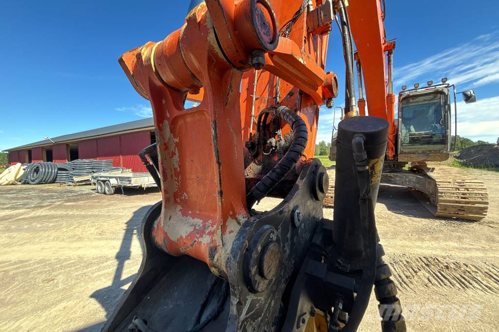 Hitachi ZX 300 LC-6 Bandgrävare