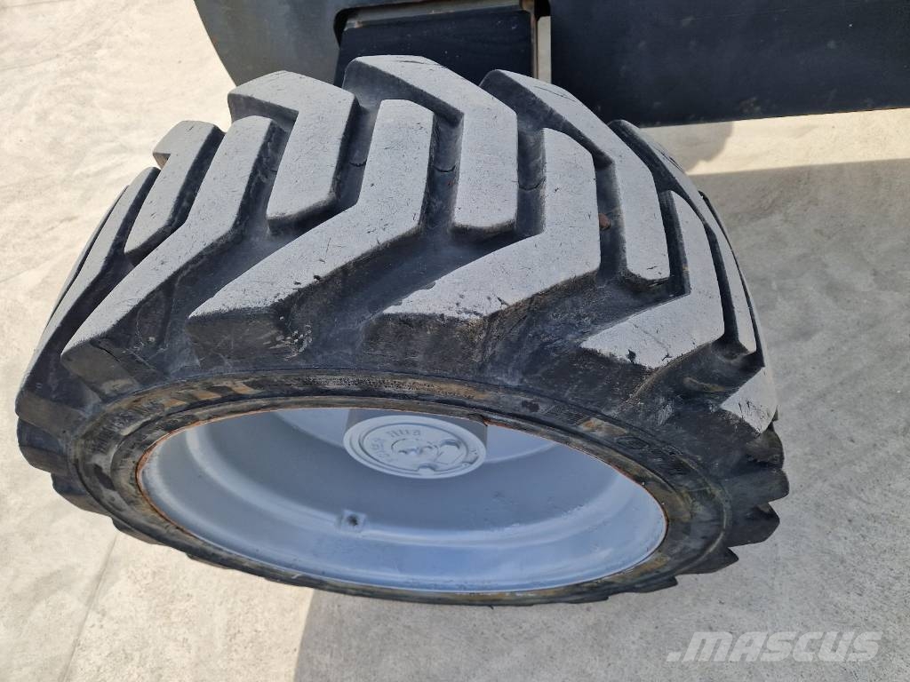 Genie S 65 jak JLG 660SJ M495 Teleskopiskie pacēlāji