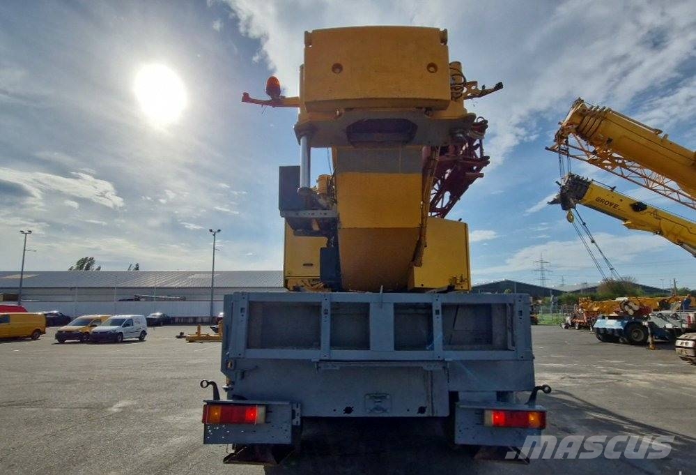 Liebherr LTM1055/1 mobile crane Celtņi nelīdzenām virsmām