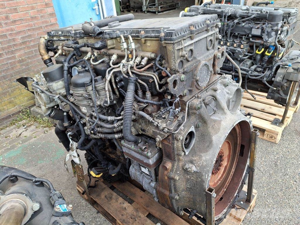 Mercedes-Benz OM471LA 420HP Motores
