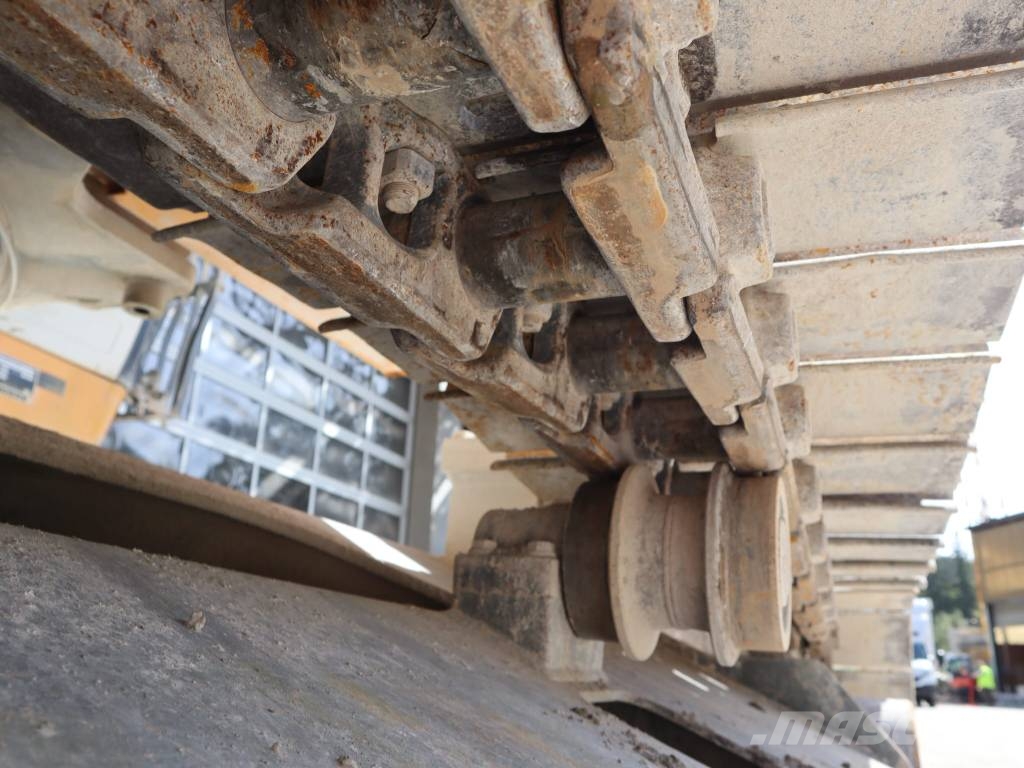Liebherr R 936 LC Bandgrävare